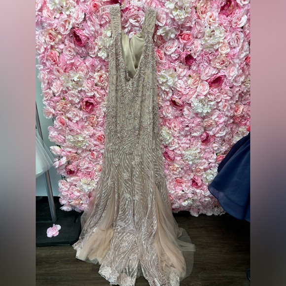 Jovani 00617 size 12 mauve off the shoulder long dress NWT - Picture 5 of 7